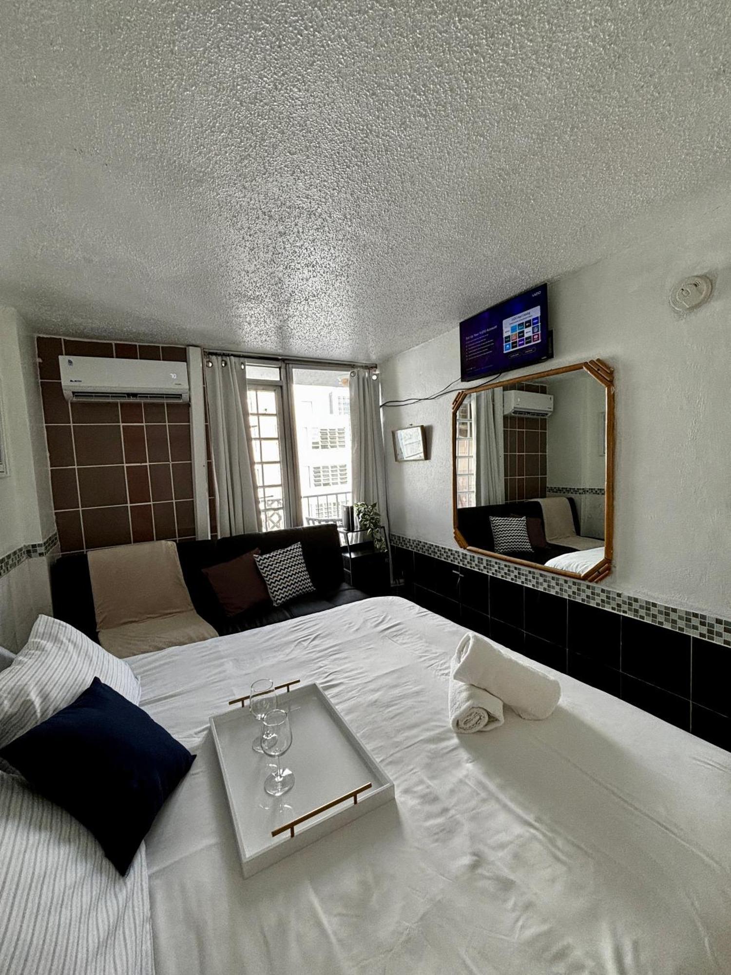 Isla Verde Modern Apartment With Pool San Juan Exterior photo